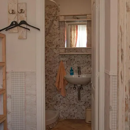 Nad Jeziorem-osada Indianska