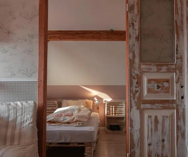 Nad Jeziorem-osada Indiańska Domek letniskowy Czchow